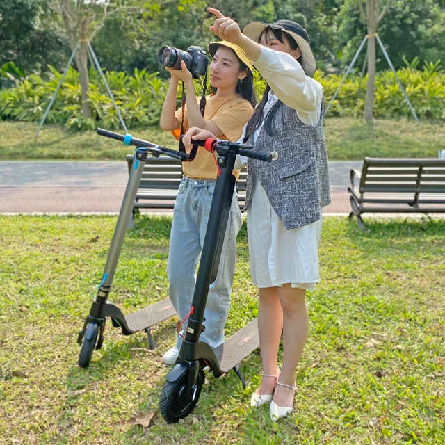 8.5-inch Foldable Electric Scooter--7.5AH Battery Removable