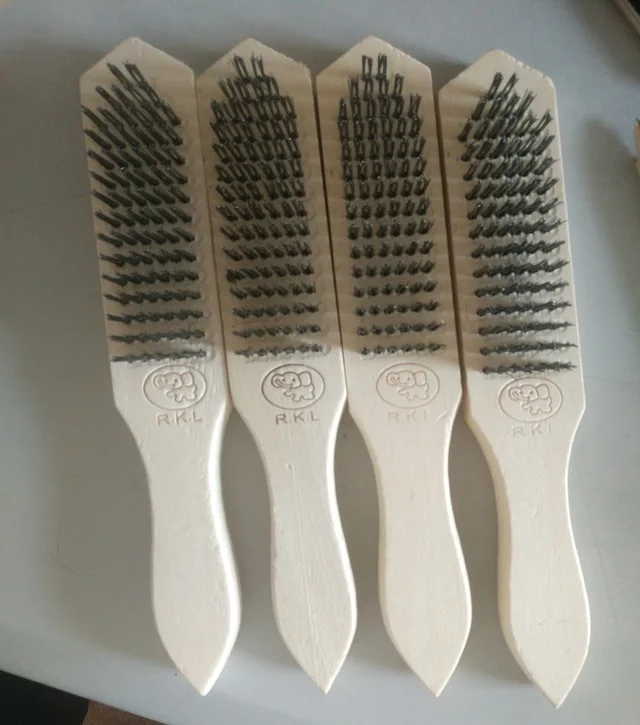 Steel wire brush