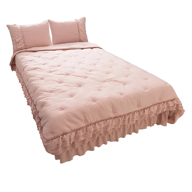 Washable embroidery quilt set