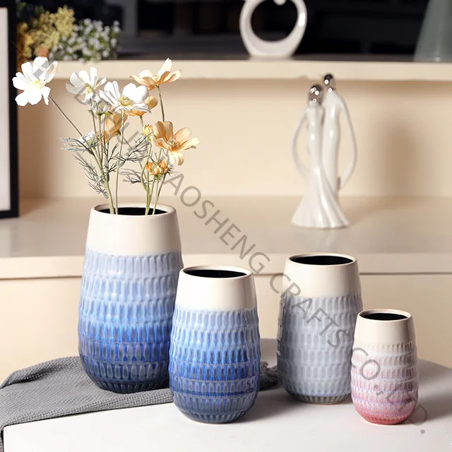 Ceramic Vase with Reactive Glazing