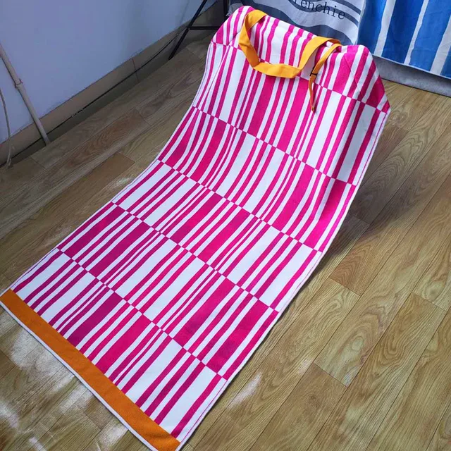 Beach towel with sticks pillow zipper pocket