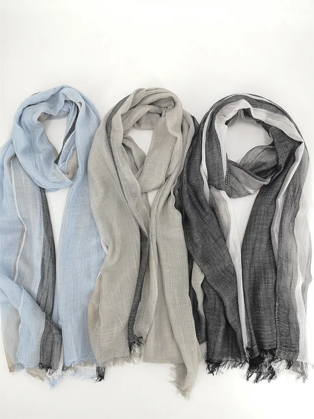 Man's woven scarf