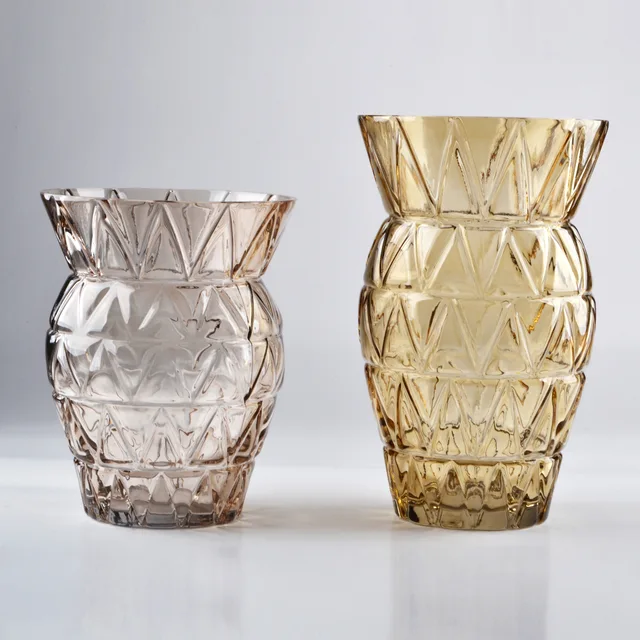 Glass vase