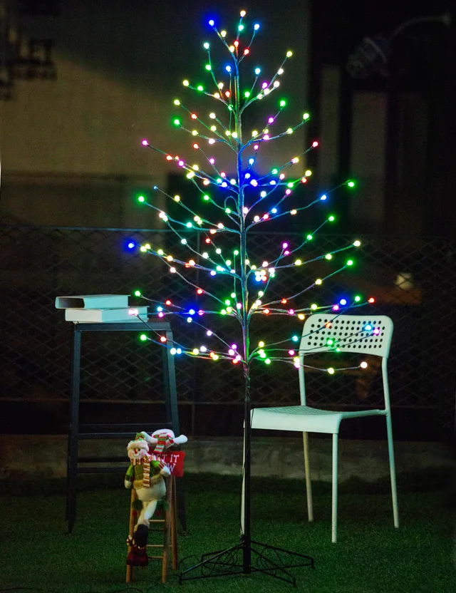 6ft208L LED Multi Color Frosted Ball Tree Light