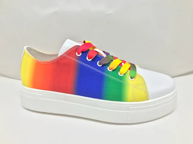 Women injection shoes
