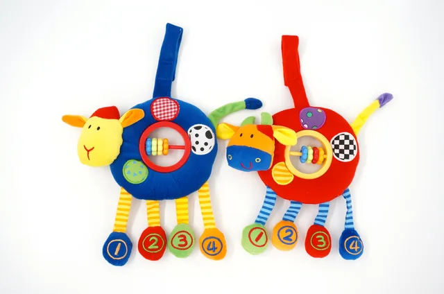 Educational toys wtih rattle, crinkle paper, and squeaker