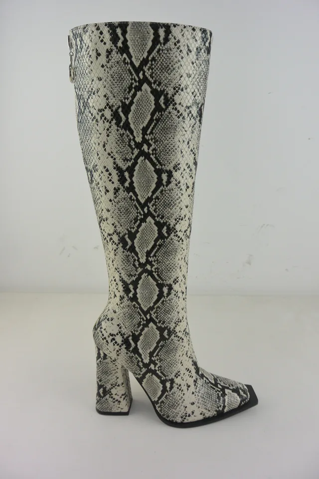 Lady's fashion boot