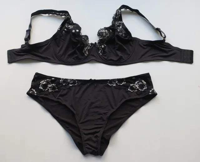 Plus size non-padded bra & big size brief