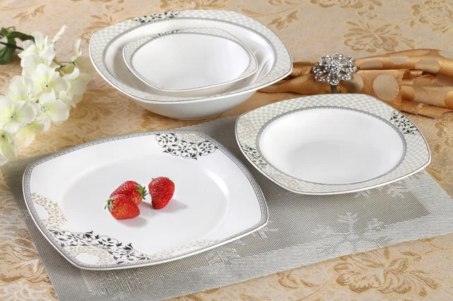 Silver And Gold Dinner Set