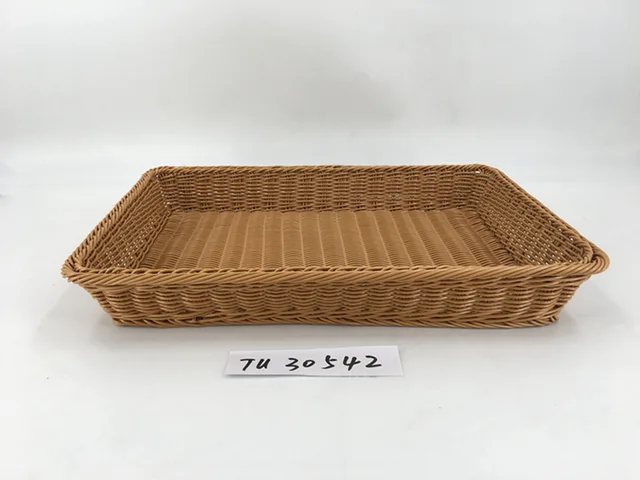 Plastic bakset