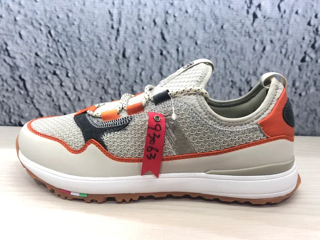 Leisure shoes