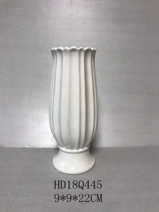 Exquisite pattern dolomite ceramic vase