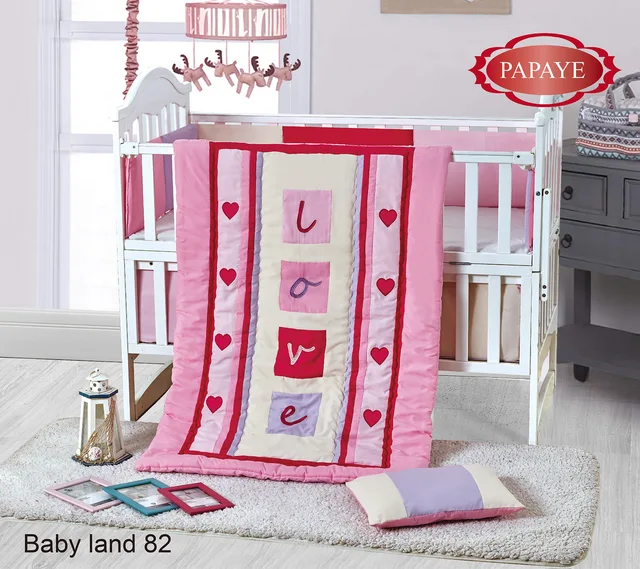 Crib bedding set