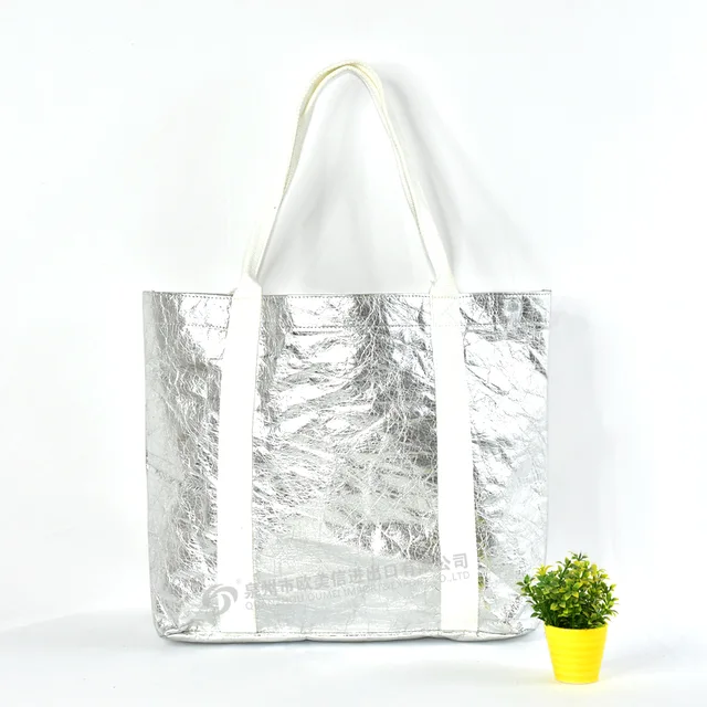 Recyclable washable Kraft paper shopping bag