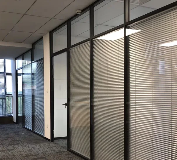 Aluminium partition wall