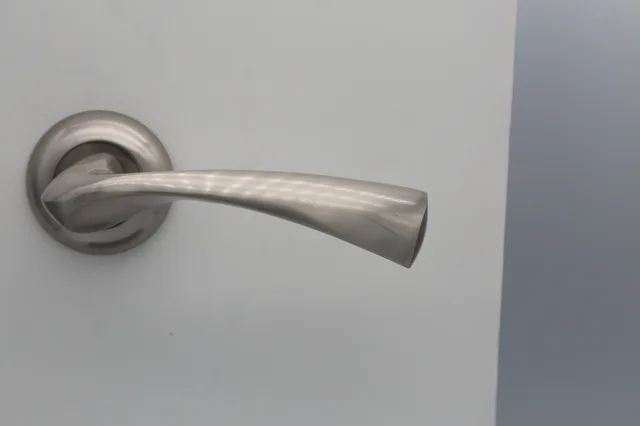 Aluminium door handle
