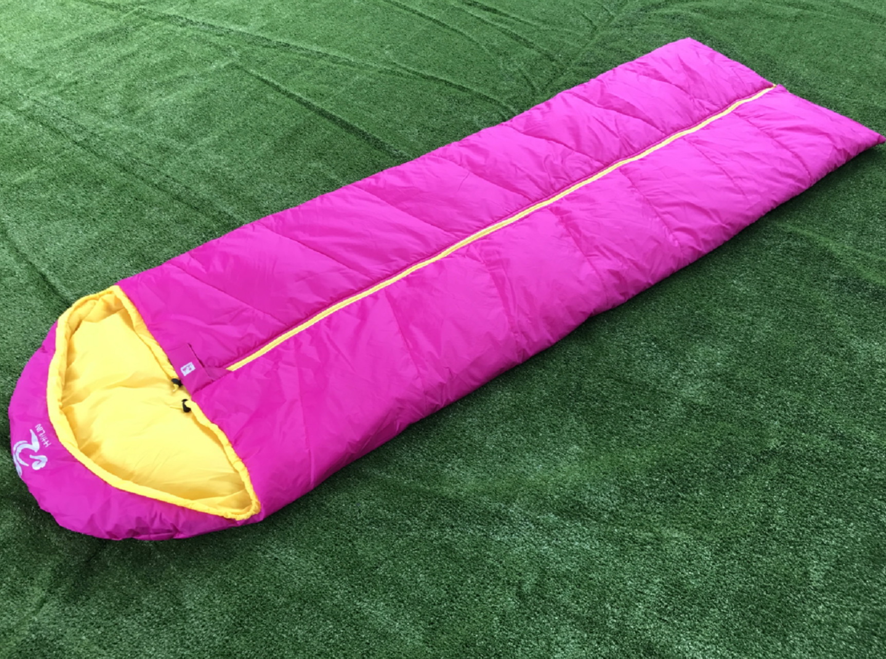 Adult hooded zip envelop sleeping bag