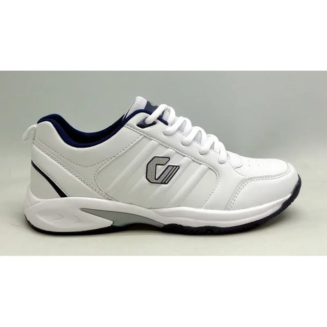 Tennis shoes