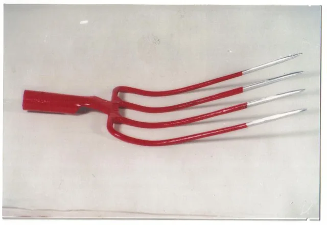 4teeth fork