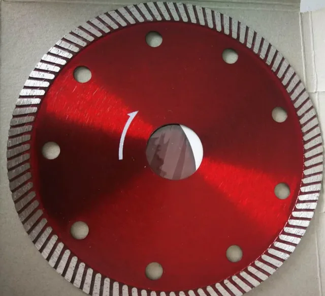 Diamond ceramic saw blade