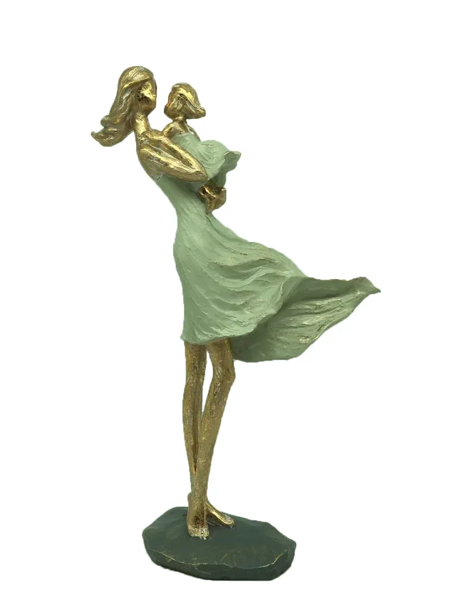 Polyresin Lady With Babe