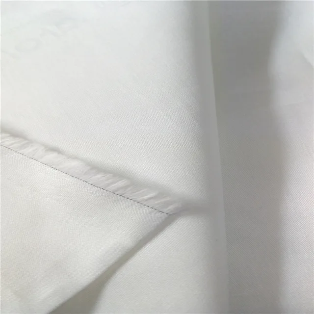 Bed fabric 80%Cotton 20% Polyester 60*40 173*120 300TC white sateen fabric