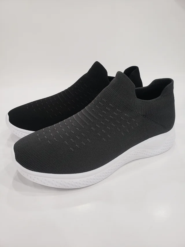 Sport shoes