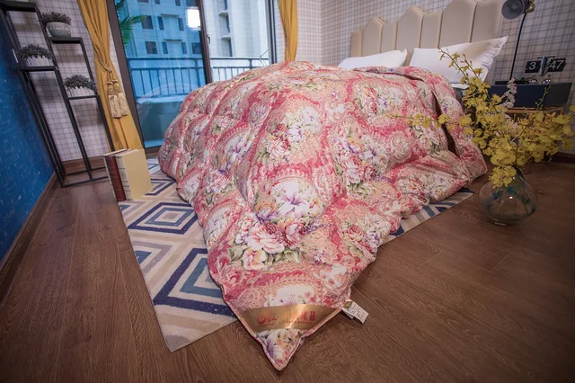Printed down quilt