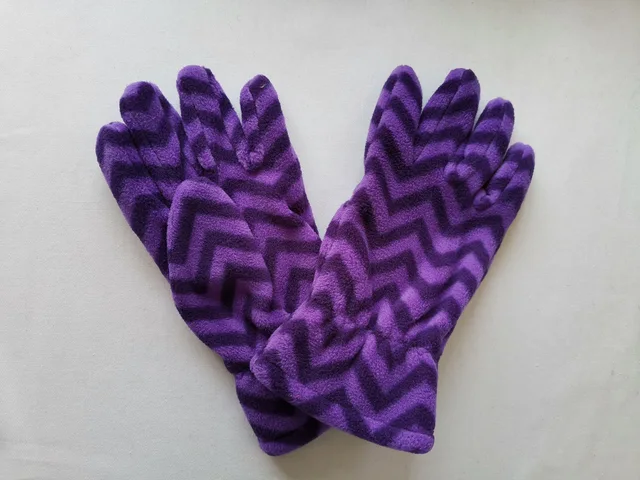 Fleece glove