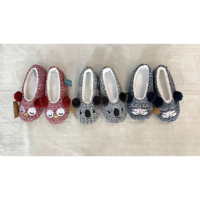 Indoor slippers