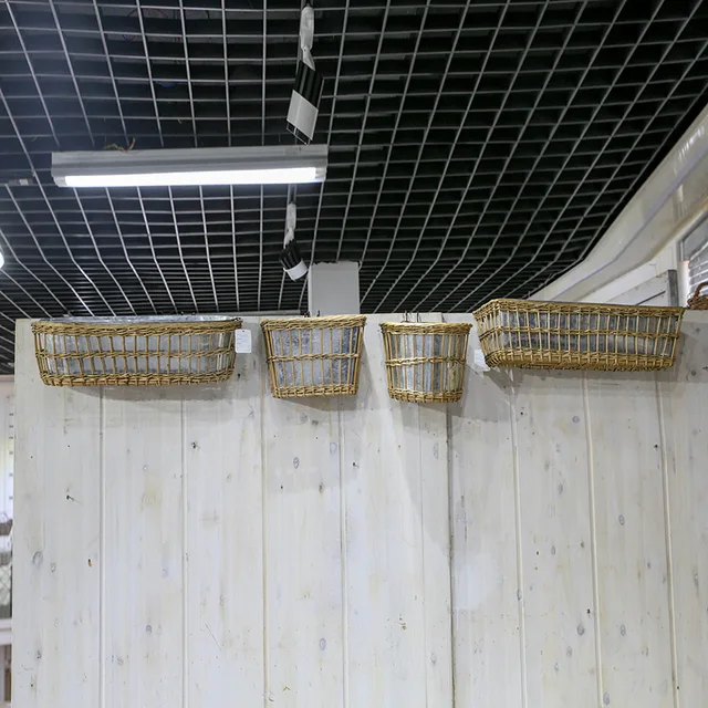 Willow wall -hung basket