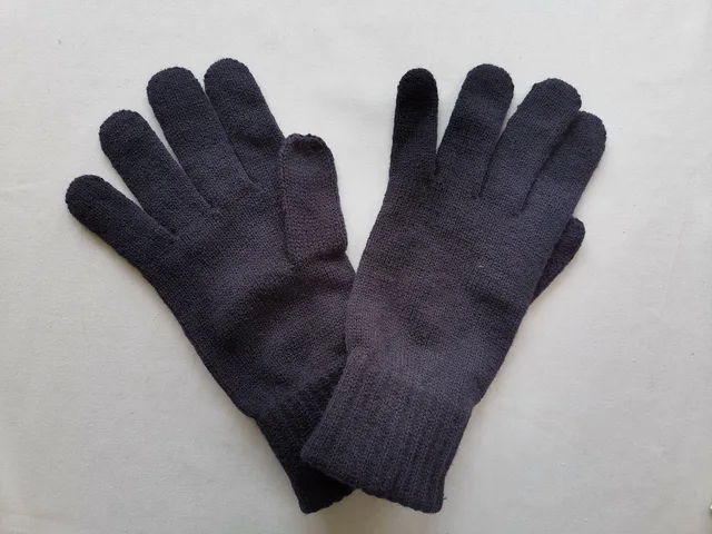 Acrylic glove