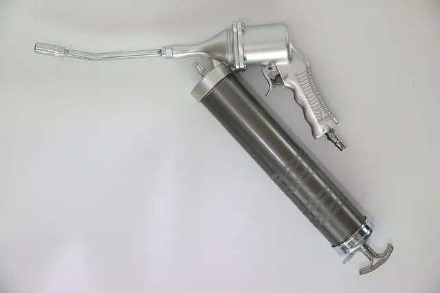 Continuous Shot Air Grease Gun
