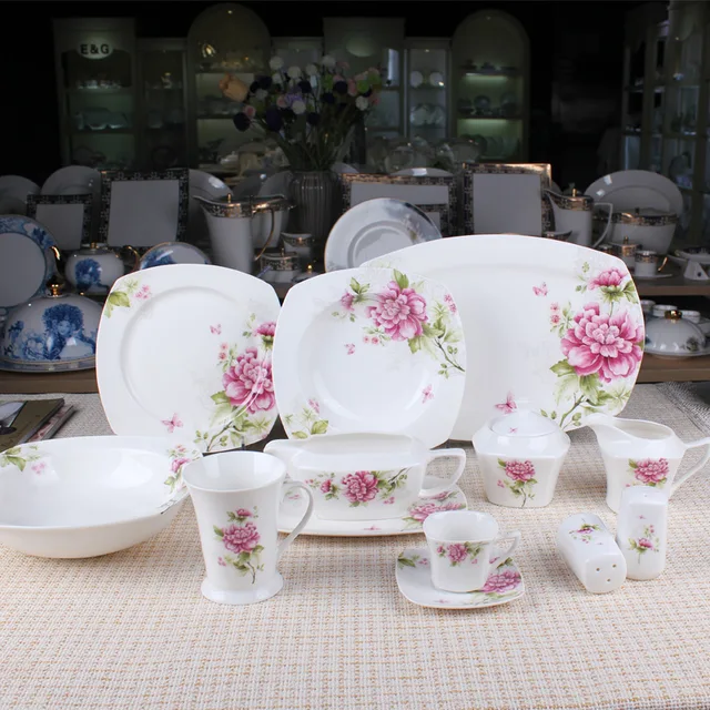 Ceramic dinner set