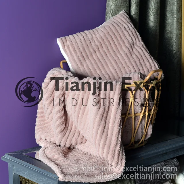 00000AA1-24 blanket - sherpa striped