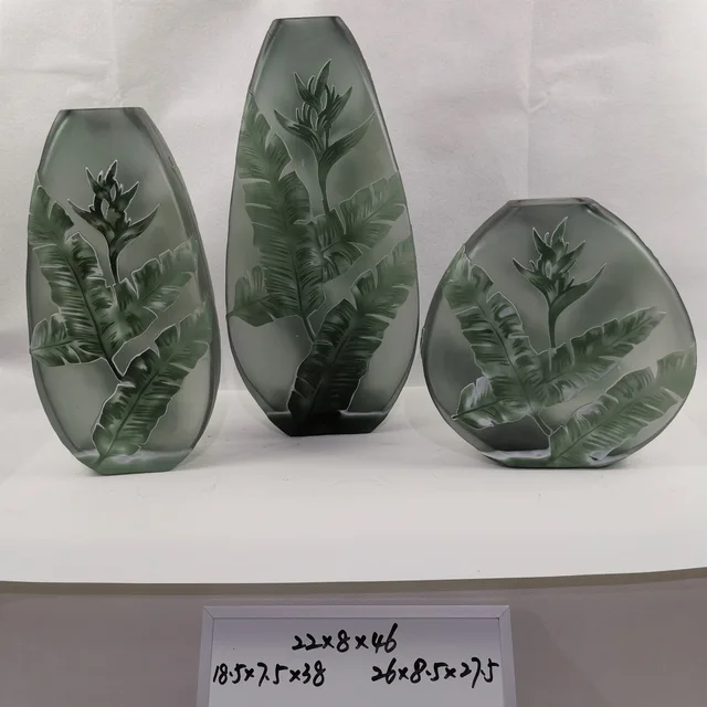 Carving vase