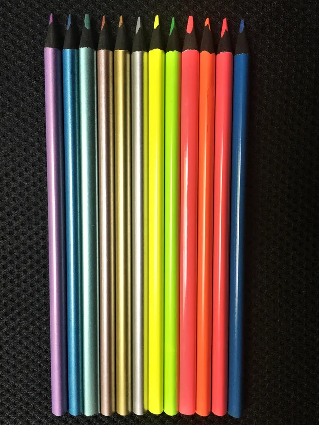 Color pencil set