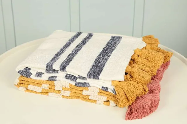 Cotton and chenille throw