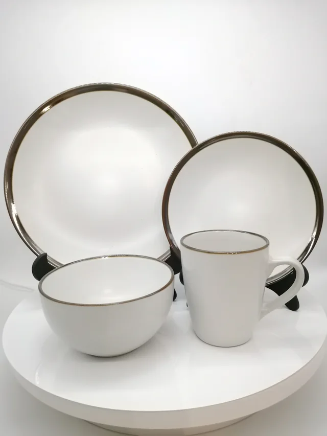16pcs dinner set ceramic ware white color with golden rim