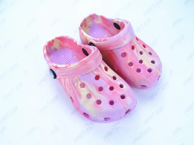 Crocs shoes garden shoes light shoes sandal summer shoes