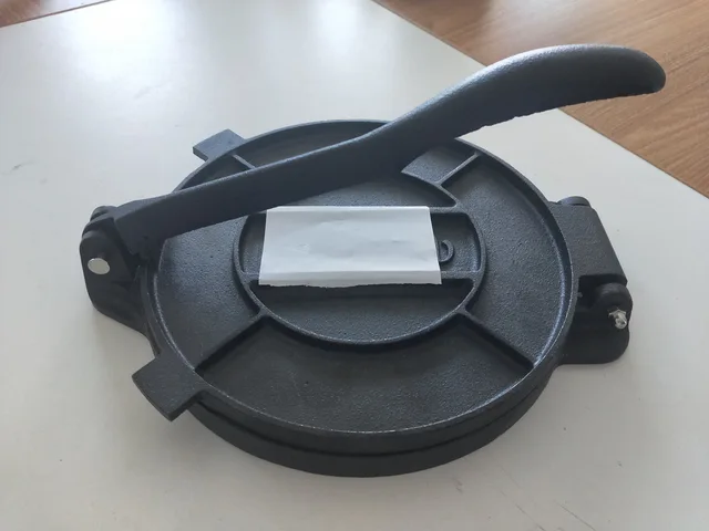 .20CM cast iron Tortilla Press