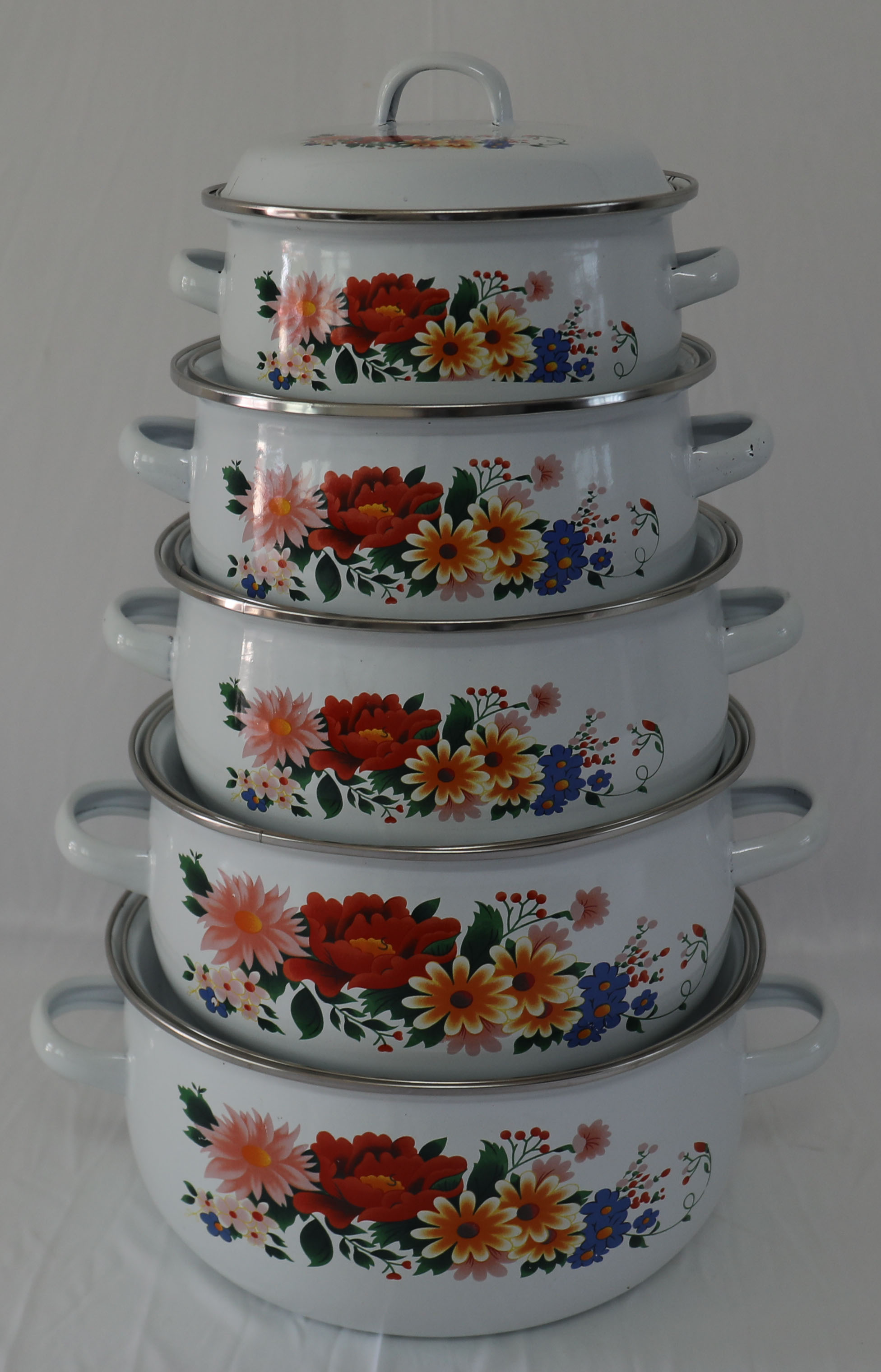 Enamel casserole
