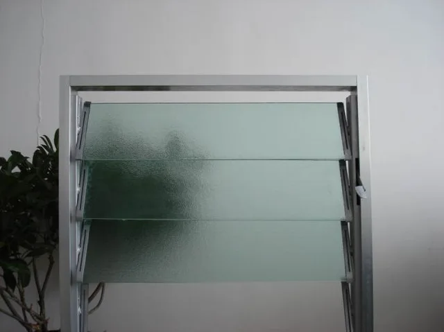 Obsure Louvre Glass