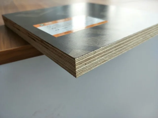 18mm Poplar Core Film Faced Plywood