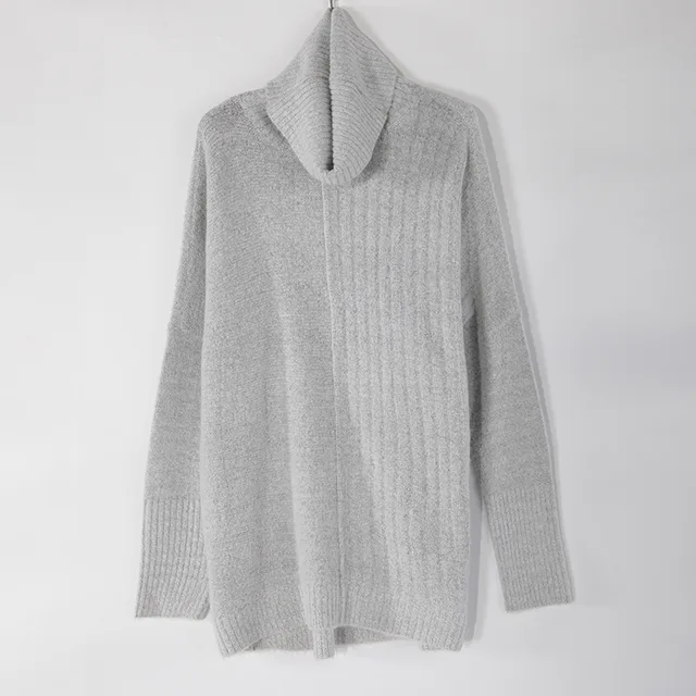 Ladies knitting pullover
