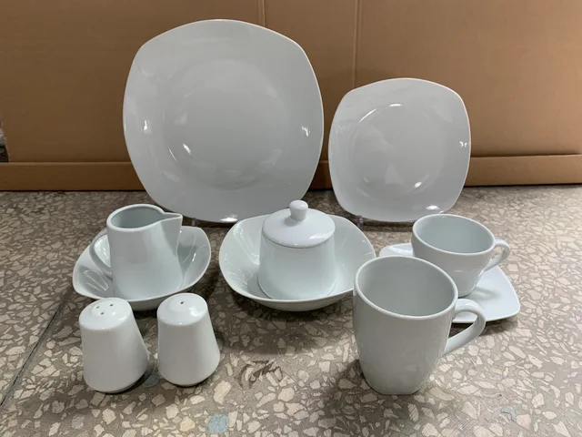 Porcelain Set