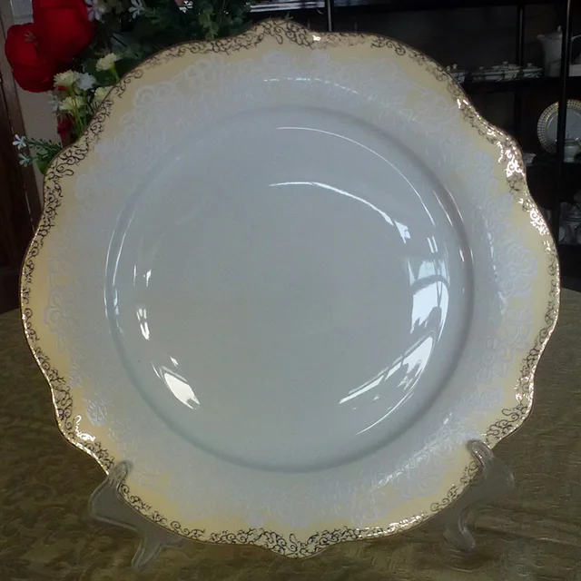 Bright future dinner set