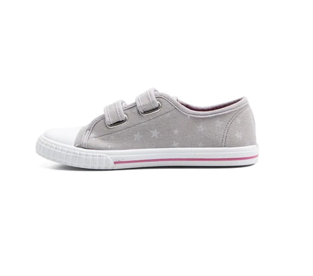 Fashionable girls canvas sneakers