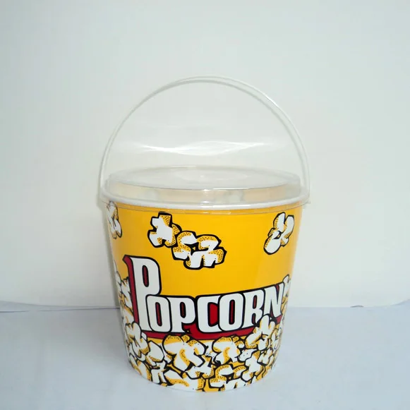 Plastic container with handle