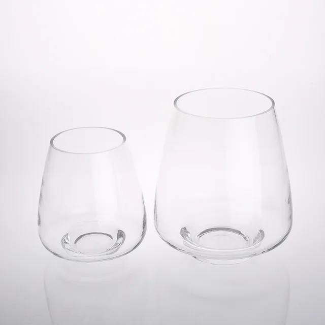 Clear glass vase